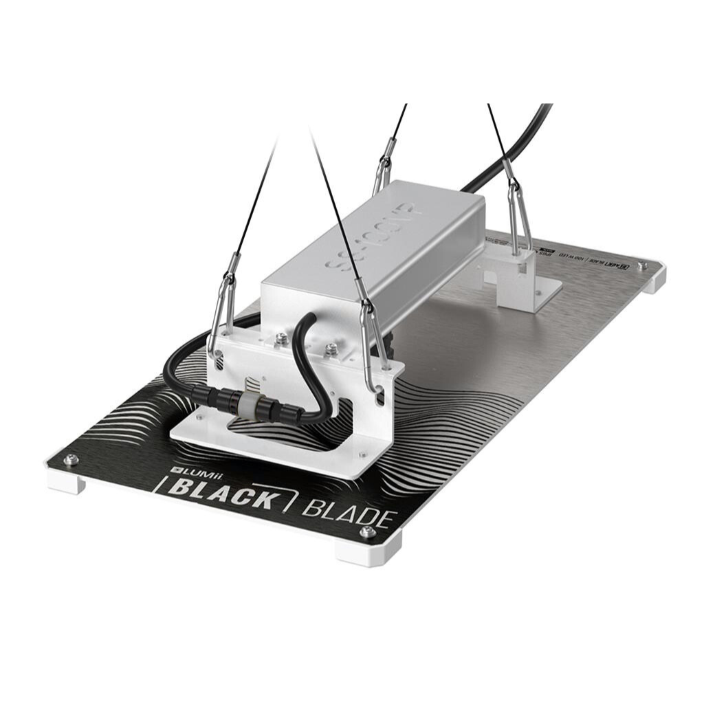 LUMii BLACK Blade 100w - 200w or 400w LED